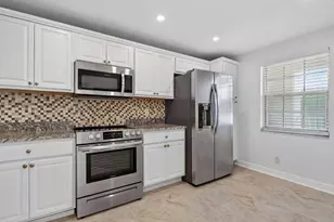 3503 Oaks Way, Pompano Beach, FL 33069 - Photo 11