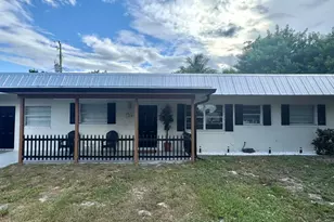 1604 SE Apache Ave, Stuart, FL 34994 - Photo 1
