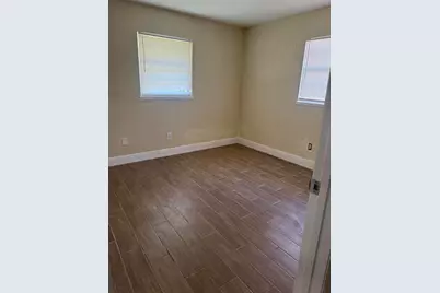 1604 SE Apache Avenue, Stuart, FL 34994 - Photo 5