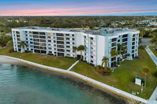 1542 Jupiter Cove Dr, Jupiter, FL 33469 - Photo 3