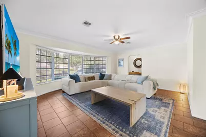 9676 Heather Circle W, Palm Beach Gardens, FL 33410 - Photo 3