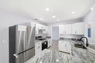 1522 SE Hearne Ct, Port Saint Lucie, FL 34952 - Photo 5