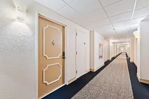 5440 N Ocean Dr, Singer Island, FL 33404 - Photo 51