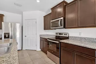 10493 SW Toren Wy, Port Saint Lucie, FL 34987 - Photo 17