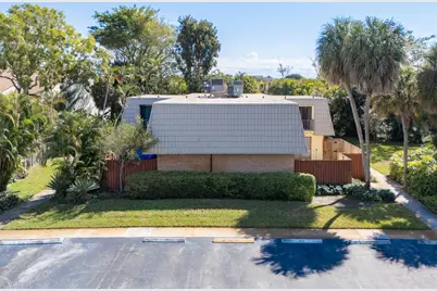 1700 Embassy Drive #305, West Palm Beach, FL 33401 - Photo 39