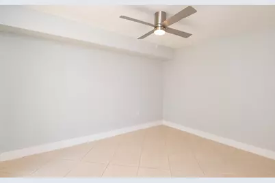 1700 Embassy Drive #305, West Palm Beach, FL 33401 - Photo 21