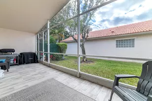 22740 E Royal Crown Terrace E, Boca Raton, FL 33433 - Photo 25