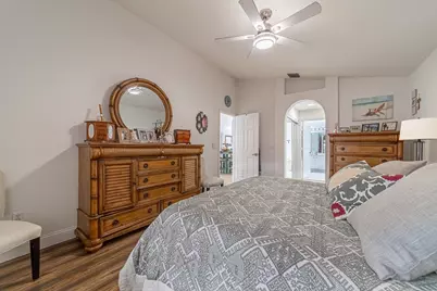 22740 E Royal Crown Terrace E, Boca Raton, FL 33433 - Photo 15