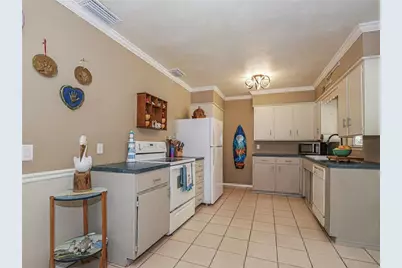 2049 50th Avenue, Vero Beach, FL 32966 - Photo 9