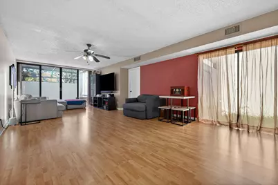 1340 E Golfview Drive, Pembroke Pines, FL 33026 - Photo 7