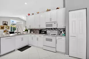 5050 Polly Park Ln, Boynton Beach, FL 33437 - Photo 23