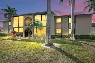 426 Pine Glen Ln, Greenacres, FL 33463 - Photo 5