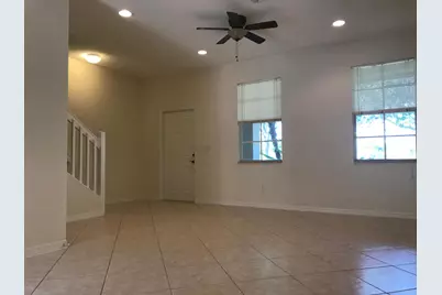 141 E Thatch Palm Circle, Jupiter, FL 33458 - Photo 5