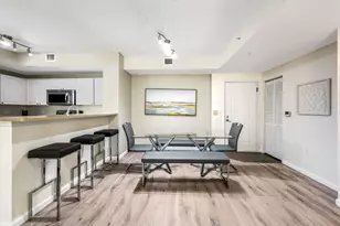 630 S Sapodilla Ave, West Palm Beach, FL 33401 - Photo 9