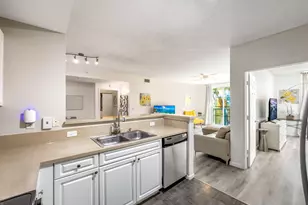 630 S Sapodilla Ave, West Palm Beach, FL 33401 - Photo 11