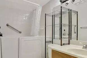 4076 Newport Q, Deerfield Beach, FL 33442 - Photo 17