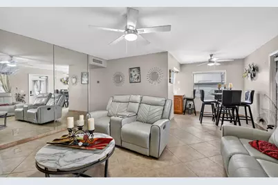 743 Burgundy P, Delray Beach, FL 33484 - Photo 7