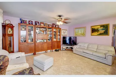 138 Flanders C, Delray Beach, FL 33484 - Photo 5