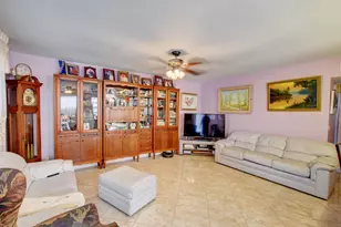 138 Flanders C, Delray Beach, FL 33484 - Photo 5