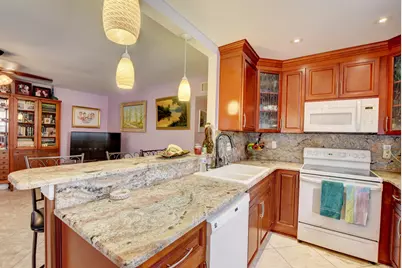 138 Flanders C, Delray Beach, FL 33484 - Photo 11