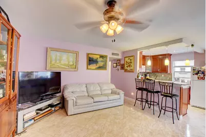 138 Flanders C, Delray Beach, FL 33484 - Photo 7