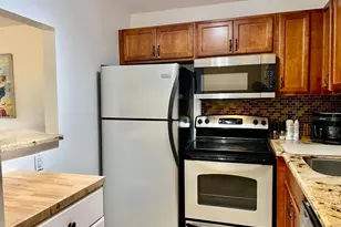 1011 Harwood C, Deerfield Beach, FL 33442 - Photo 9