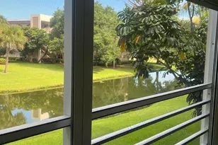 4302 Martinique Cir, Pompano Beach, FL 33066 - Photo 5