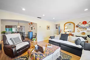 10611 NW 18th Pl, Hollywood, FL 33026 - Photo 7