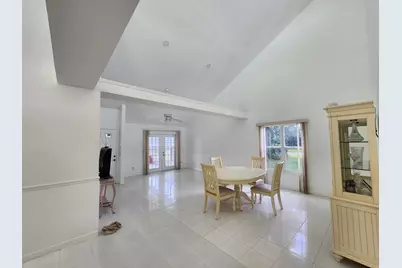 2607 SE Tropical East Circle E, Port Saint Lucie, FL 34952 - Photo 9