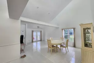 2607 SE Tropical East Circle E, Port Saint Lucie, FL 34952 - Photo 9