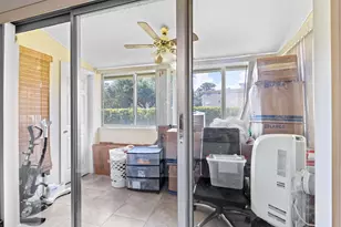 2538 Boundbrook Dr S, West Palm Beach, FL 33406 - Photo 13