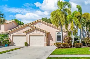 10679 Lake Shore Dr, Wellington, FL 33414 - Photo 1