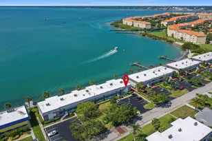 1177 Bayshore Dr, Fort Pierce, FL 34949 - Photo 7