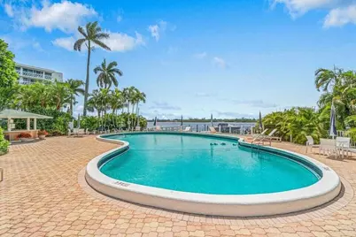 2505 S Ocean Boulevard #303, Palm Beach, FL 33480 - Photo 21