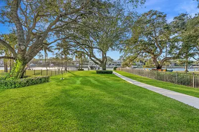 2162 Radnor Road, North Palm Beach, FL 33408 - Photo 67