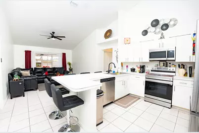 376 NW Sherry Lane, Port Saint Lucie, FL 34986 - Photo 5