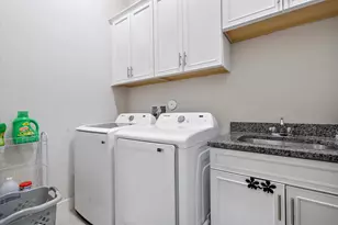 8318 W Blue Spring Dr, Parkland, FL 33067 - Photo 11