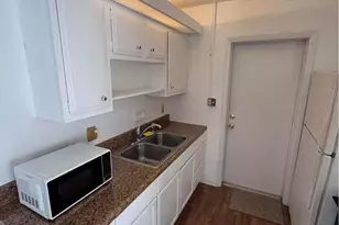 5306 Pinetree Dr, Fort Pierce, FL 34982 - Photo 7