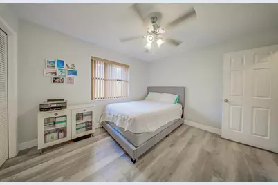 301 Knotty Wood Lane, Wellington, FL 33414 - Photo 19