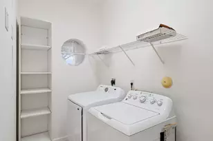 8050 Murano Cir, Palm Beach Gardens, FL 33418 - Photo 17