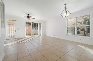 8050 Murano Cir, Palm Beach Gardens, FL 33418 - Photo 3