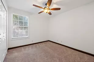 8050 Murano Cir, Palm Beach Gardens, FL 33418 - Photo 11