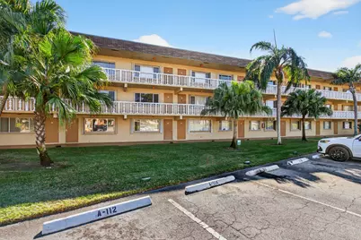 555 Purdy Lane #116, Palm Springs, FL 33461 - Photo 9