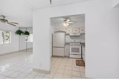 555 Purdy Lane #116, Palm Springs, FL 33461 - Photo 5