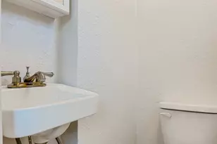 2649 Lake Dr, West Palm Beach, FL 33404 - Photo 57