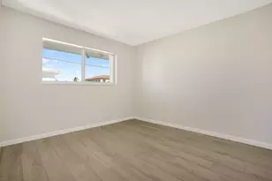 2649 Lake Dr, West Palm Beach, FL 33404 - Photo 31