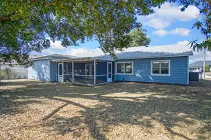 211 SW N Wakefield Cir, Port Saint Lucie, FL 34953 - Photo 27