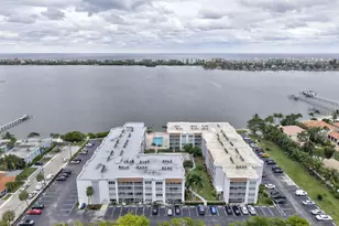 1516 S Lakeside Dr, Lake Worth Beach, FL 33460 - Photo 17