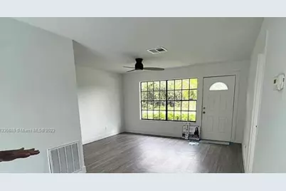 841 NW Riverside Drive, Port Saint Lucie, FL 34983 - Photo 3