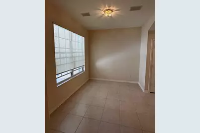 1665 SW Harbour Isles Circle #17, Port Saint Lucie, FL 34986 - Photo 19